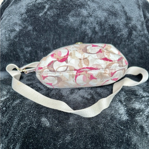 😱 Authentic Coach Crossbody Bag - Picture 5 of 9